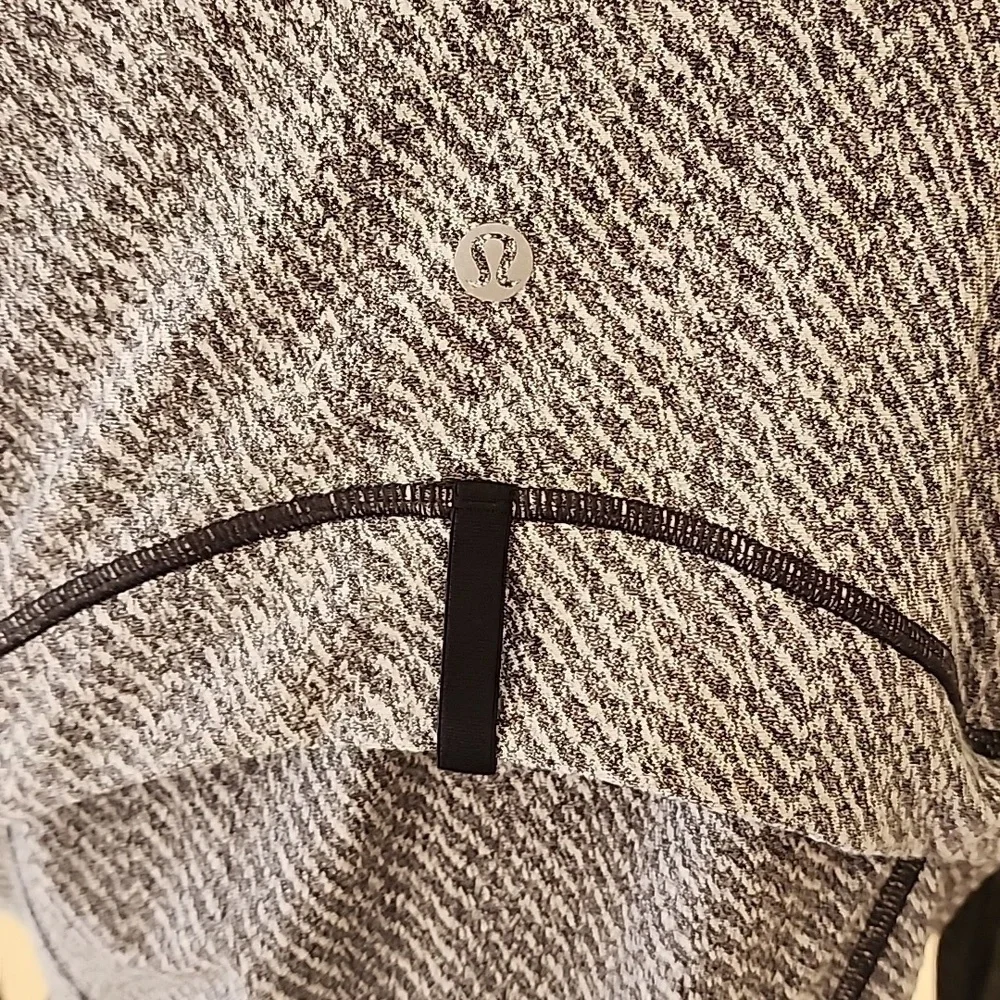 lululemon athletica SZ 10, grey zippered jacket.
